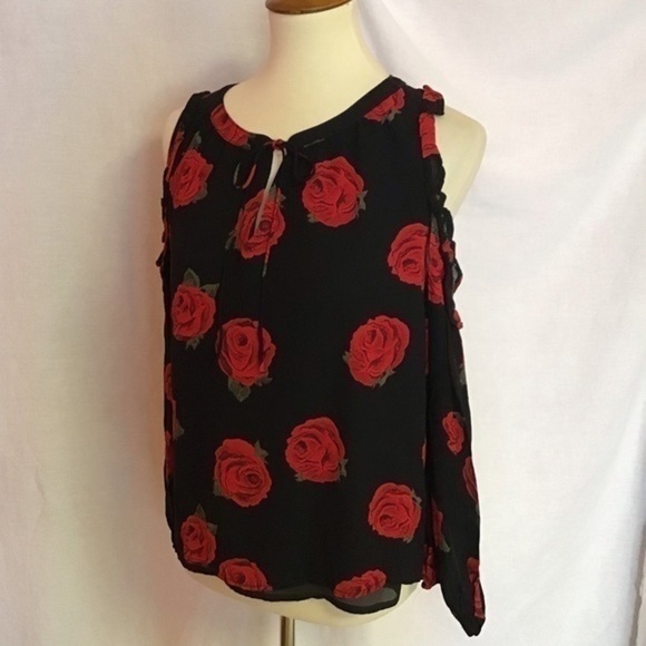 Sanctuary anthropologie gothic roses cold Shoulder top - Picture 5 of 8